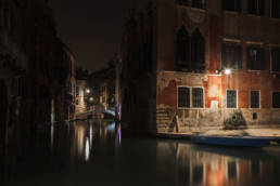 Noche en los canales de Venecia